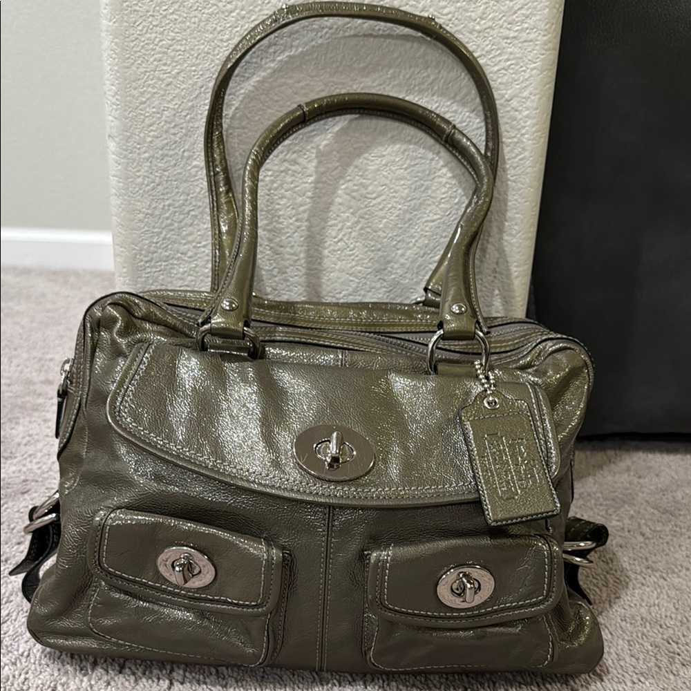 Coach limited edition PEYTON olive green patent leather Legacy large satchel bag